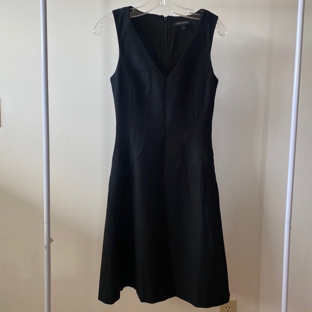 Gorg. Banana Republic Fit and Flare Dress Size 2
